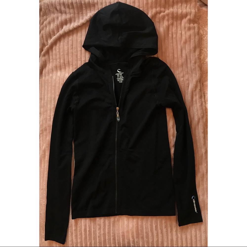 Active/fit style zip up sweater